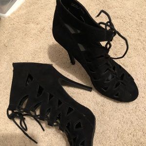Chinese laundry black lace up heels